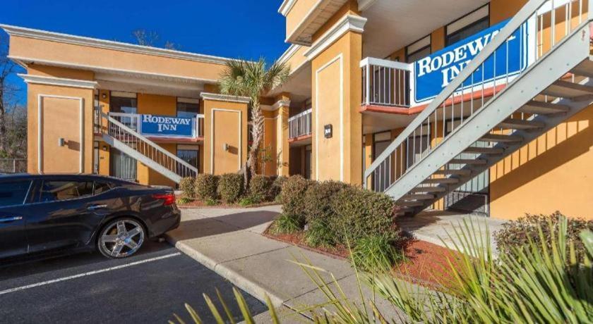 Rodeway Inn Lumberton Esterno foto